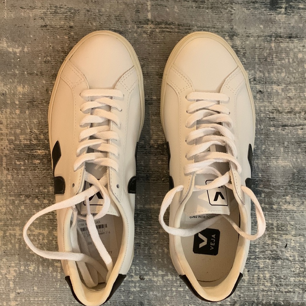 VEJA sneakers, never worn